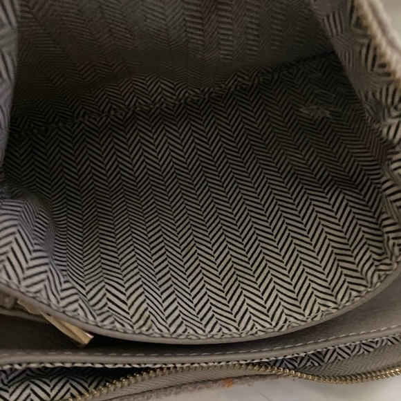 Jen & Co Wristlet - Picture 2 of 7